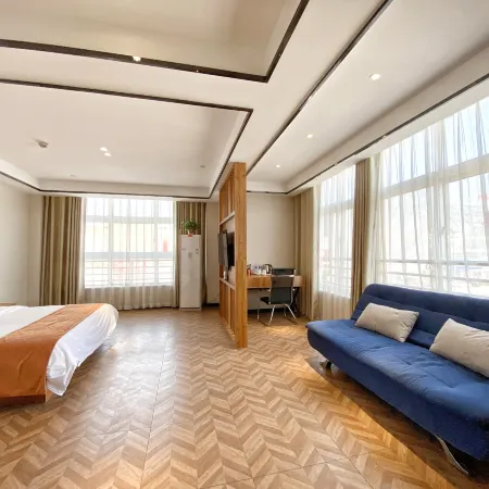 Leyu Hotel (Suining Jingang International West Bus Station)