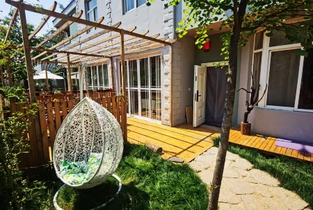 Xi'an Liuhua Tingquan Homestay Отели рядом с достопримечательностью «Northwestern Polytechnical University (Chang'an Campus)»