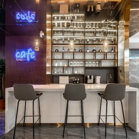 Homeinn Plus Hotel (Fuzhou Dongjiekou Shopping Center Sanshan Building) Отели рядом с достопримечательностью «Фухуацзянский педагогический институт вторая начальная школа»