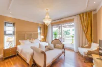 Flower Building Xianghai Hanshe Homestay (Beihai Yintan International Passenger Port)