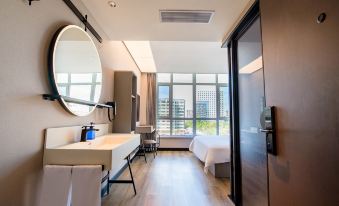 HanTing Hotel (Yinchuan Huaiyuan Night Market)