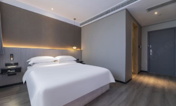 Tiangang Manfei Hotel (Ningbo Tianyi Plaza East Gate)