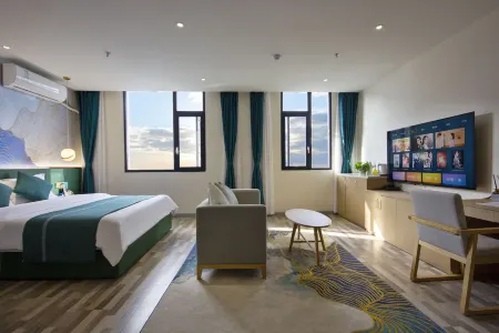 Helen Light House Hotel (Tianquan traditional Chinese medicine hospital store) Отели рядом с достопримечательностью «Red Army Long Memorial Hall»