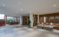Tengchong Cloud free time panoramic hot Spring Resort inn