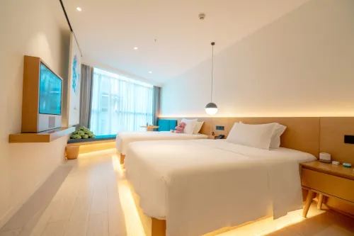 Huayi Hotel