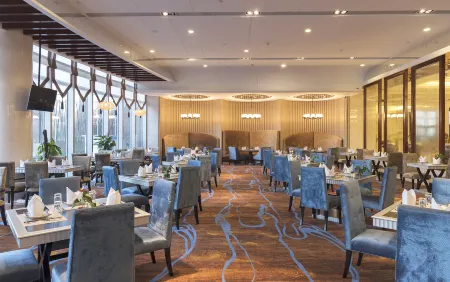 Liupanshui・Guizhou Hotel Отели рядом с достопримечательностью «Bijiashan Park»