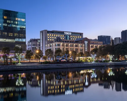 voco WUHAN XINHUA by IHG Hotels near Jianghan District