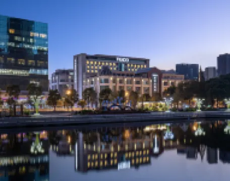 voco WUHAN XINHUA by IHG