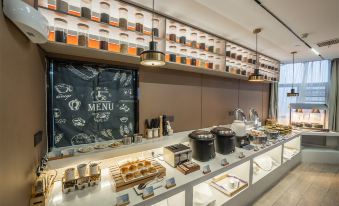 Echarm Hotel (Yunmeng Mengze Lake)