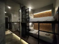 Premier Hostel Chiang Mai