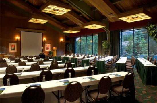 2. 보우 뷰 로지..