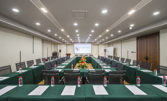 Daxiya Smart Hotel (Guiyang Future Ark Branch)