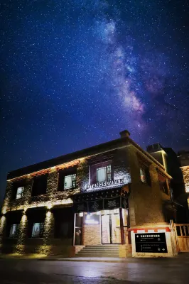 Summer in Litang · Starry Sky Courtyard Hôtels à : 