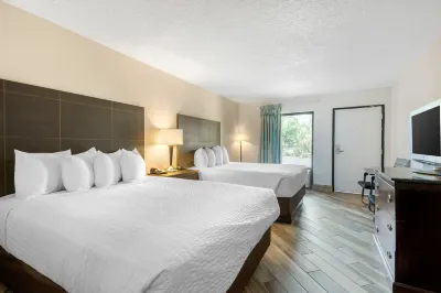 Clarion Inn & Suites Kissimmee-Lake Buena Vista South Hotel a Kissimmee