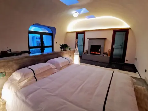 Tostee Cat Nest Inn