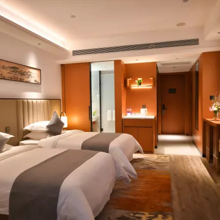 Tongqiu Mingju Hotel