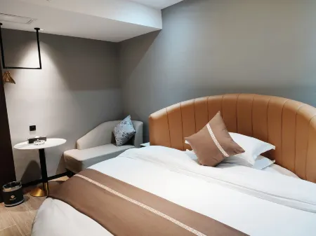 Jinlu Hotel Отели рядом с достопримечательностью «Dianjiangtai Site»