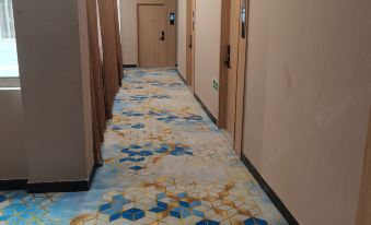 Haiyan Hongyu Business Hotel