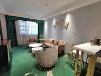 Lailai Hotel (Huangshi Daye Qinglongshan Park Branch)