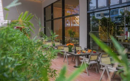 RANZ International Hotel Shenzhen Bao'an Airport Отели рядом с Аэропорт Шэньчжэнь