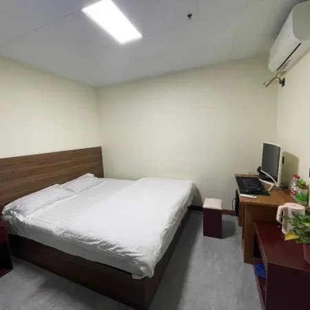 Hebi Warm Hotel