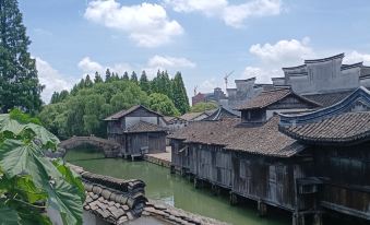 Wuzhen Jinshui Minju