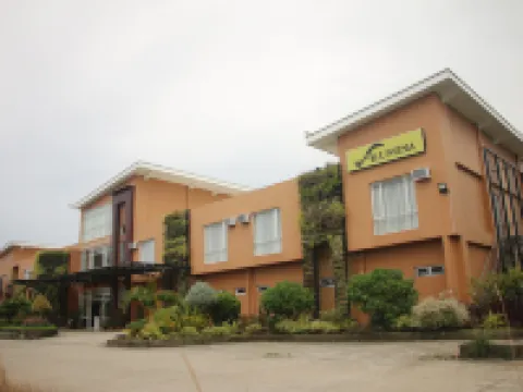 Alunsina Hotel and Spa Hotels in Capiz