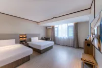 Hanting Hotel (Xishuangbanna Peacock Lake) Hotels in Jinghong