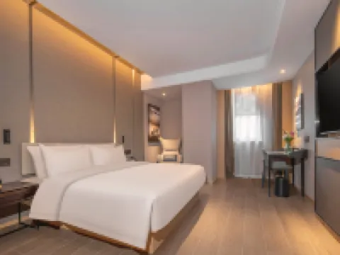 江陰忠義街八佰伴亞朵酒店 江陰酒店