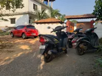 White Truffle Resort, Arambol - parking