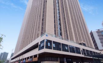 Jiaman Apartment (Chengdu Panda Base Branch)