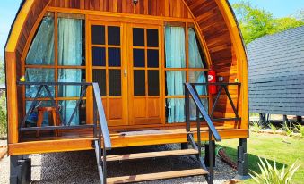 Mumsa Beach Resort & Restaurant