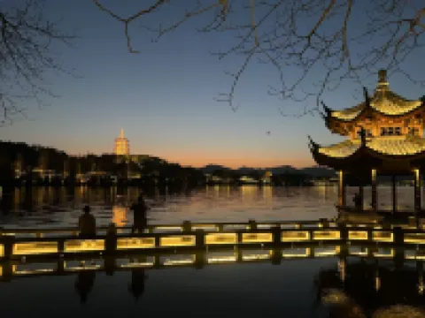 君成酒店（杭州火車東站彭埠地鐵站店）