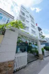 Yến Nam Hotel Nguyễn Thái Sơn Các khách sạn gần Bách Hóa Thành Điệp