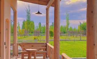 Huocheng Qingmu Homestay