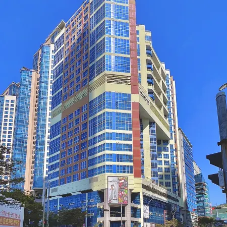 Centum Business Hotel Отели рядом с достопримечательностью «Район Сентум-Сити»