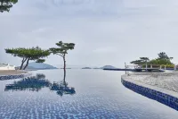 Club ES Tongyeong Resort - Pools
