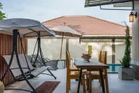 The Peak Pool Villa