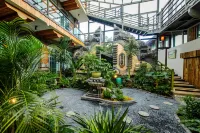 Lijiang LiuLigong 360 degrees Hot Spring Hotel