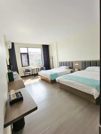 Yuanmou Kaiyuan Hotel Отели рядом с достопримечательностью «Langbapu Earth Forest (Xinhua Earth Forest)»