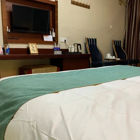 Dongshan Art Hotel (Huaibei Normal University)
