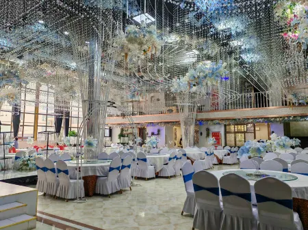 LANHE HOTEL Отели в г. Хэчжен