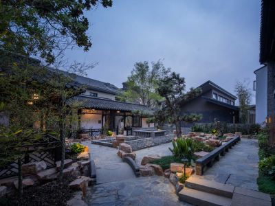Jiangnan House Yangzhou Guanglin