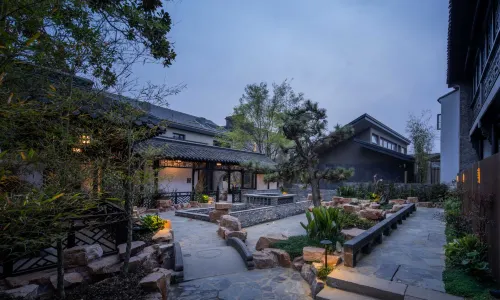 Jiangnan House Yangzhou Guanglin