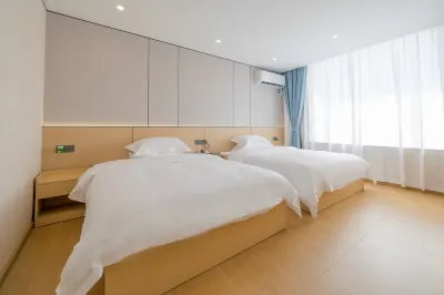 Yangchun Xinghui Apartment (Donghu Park) Hotels in Donghu Plaza Yihua Shopping Center