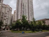 Liupanshui Qiuboju Homestay (Wanda Plaza) - parkir
