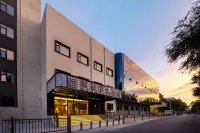 美豪麗致酒店（北醫三院牡丹園地鐵站店） 鄰近北京航空航天大學-數學與系統科學學院的酒店