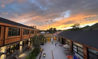 Banpo Mulan Private Hot Spring Courtyard Holiday Homestay (Badaling Great Wall Branch)