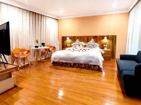 楽善ホテル（張公橋美食街）