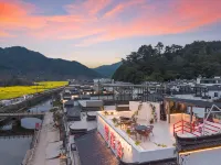 Wuyuan Yunxi Valley · 360° Terrace View Resort (Huangling Scenic Area) Hotels in Wuyuan